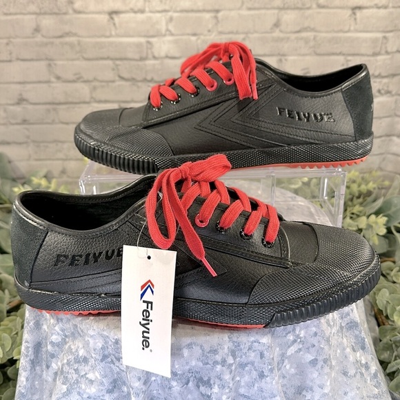FEIYUE X STAPLE 1920 Black Leather Low Full Color Pigeon Sneakers Men’s 10🖤NWT - Picture 4 of 12
